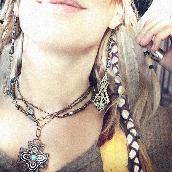 upcycled Jewelry - upcycled pieced mixed metal necklace